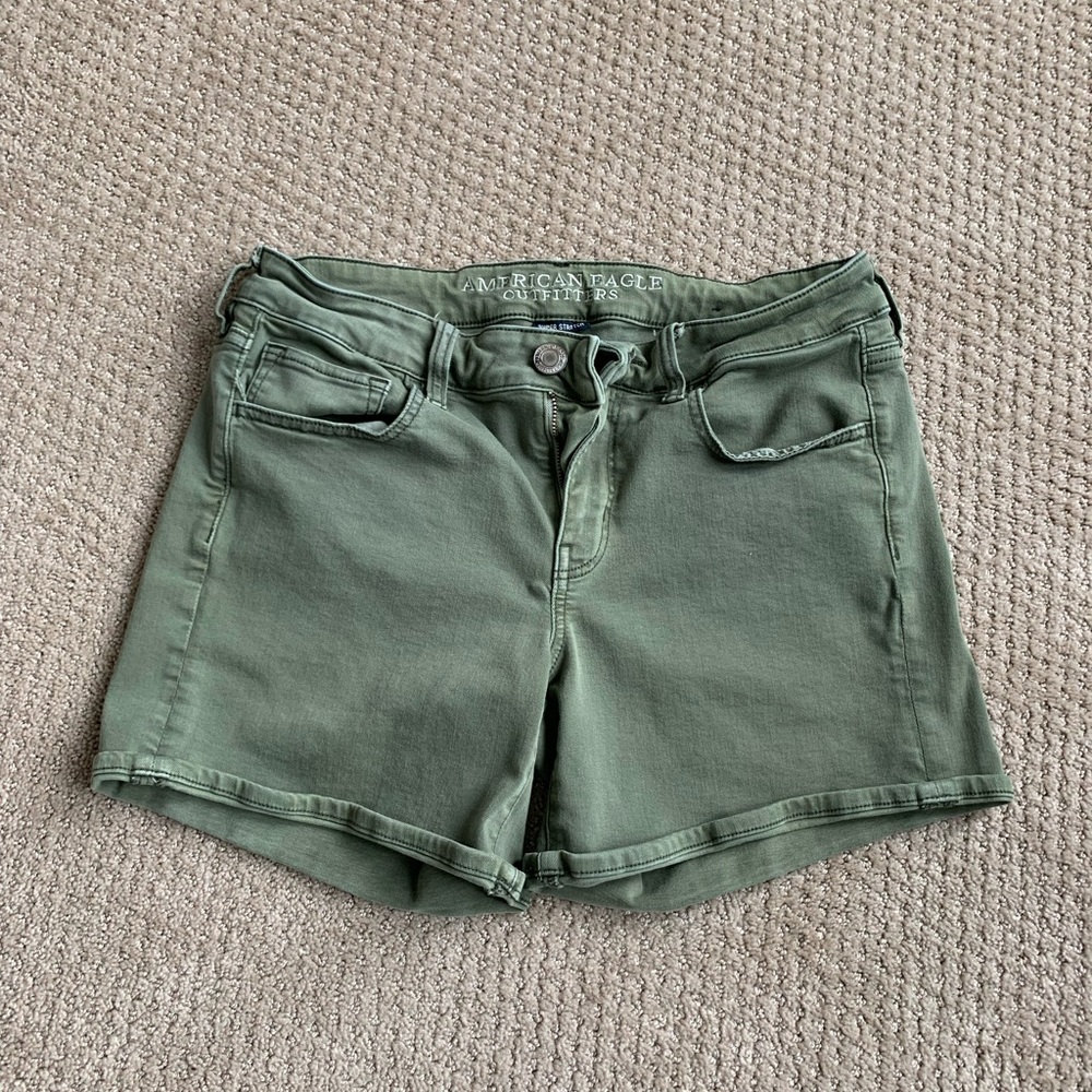 American Eagle Super Stretch Shorts - size 10